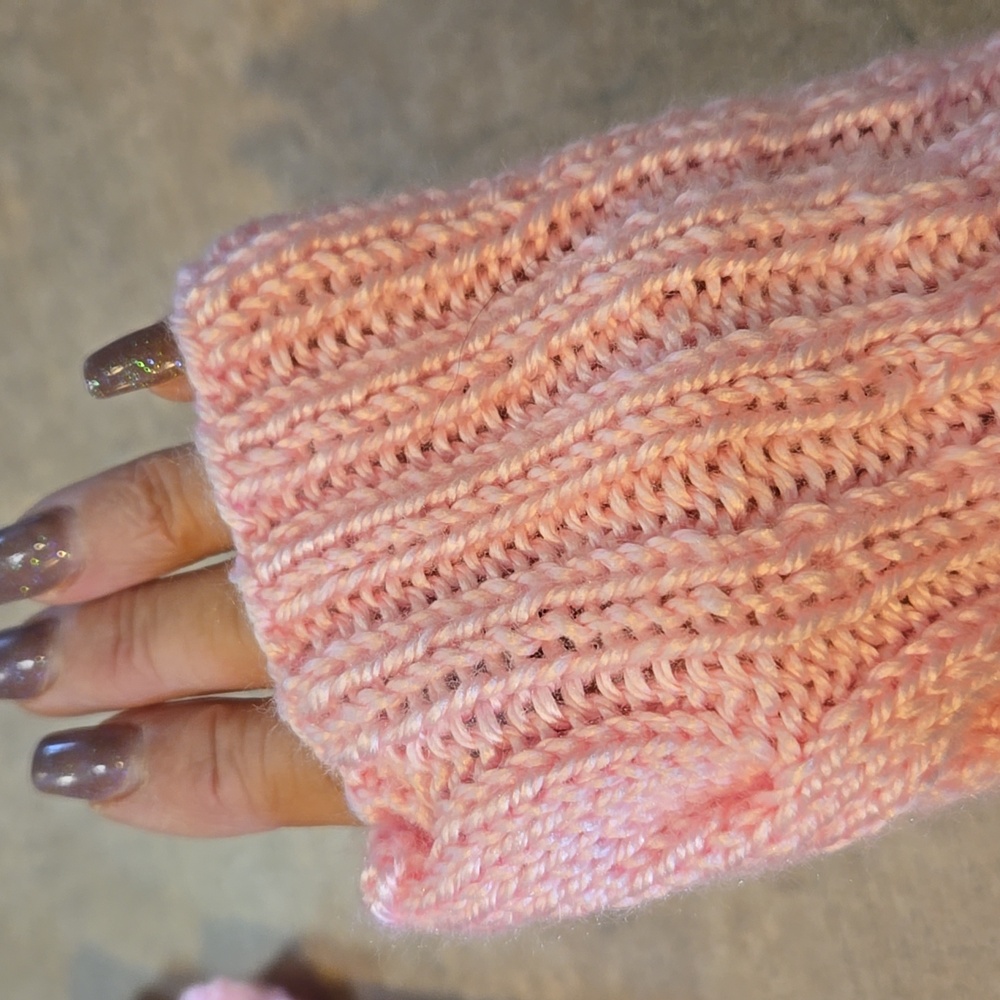 Hand-Knit Pink Fingerless Arm Sleeves - Picture 2 of 5